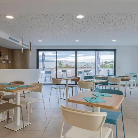 Lagrange Olympie Aparthotel Antibes